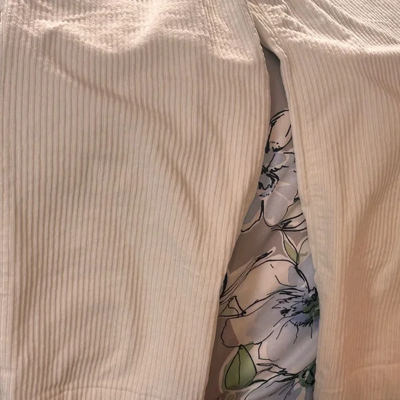 Lands End Sz 14 wide legged wide wale corduroy. - Picture 3 of 4